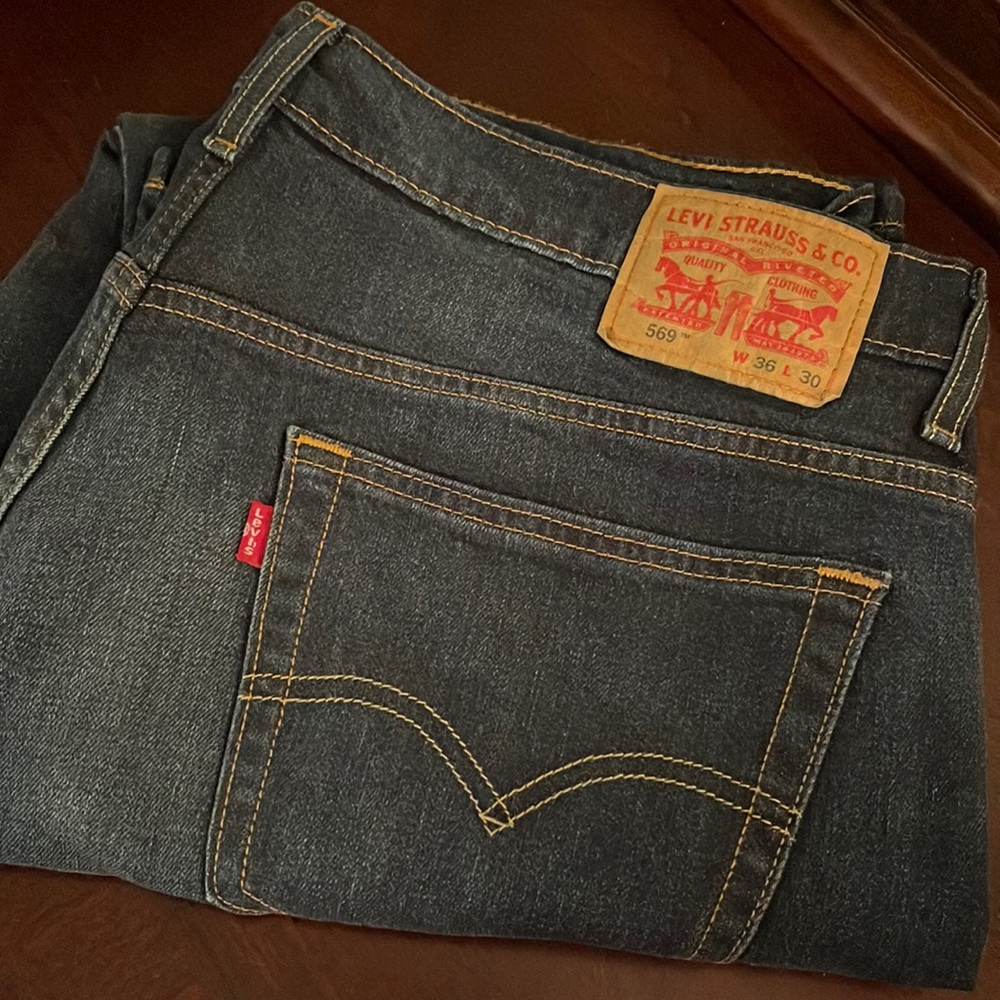 Levi’s 36x30 569 Jeans